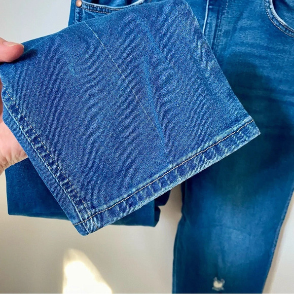 Women's Blue Jeans - Picture 6 of 11